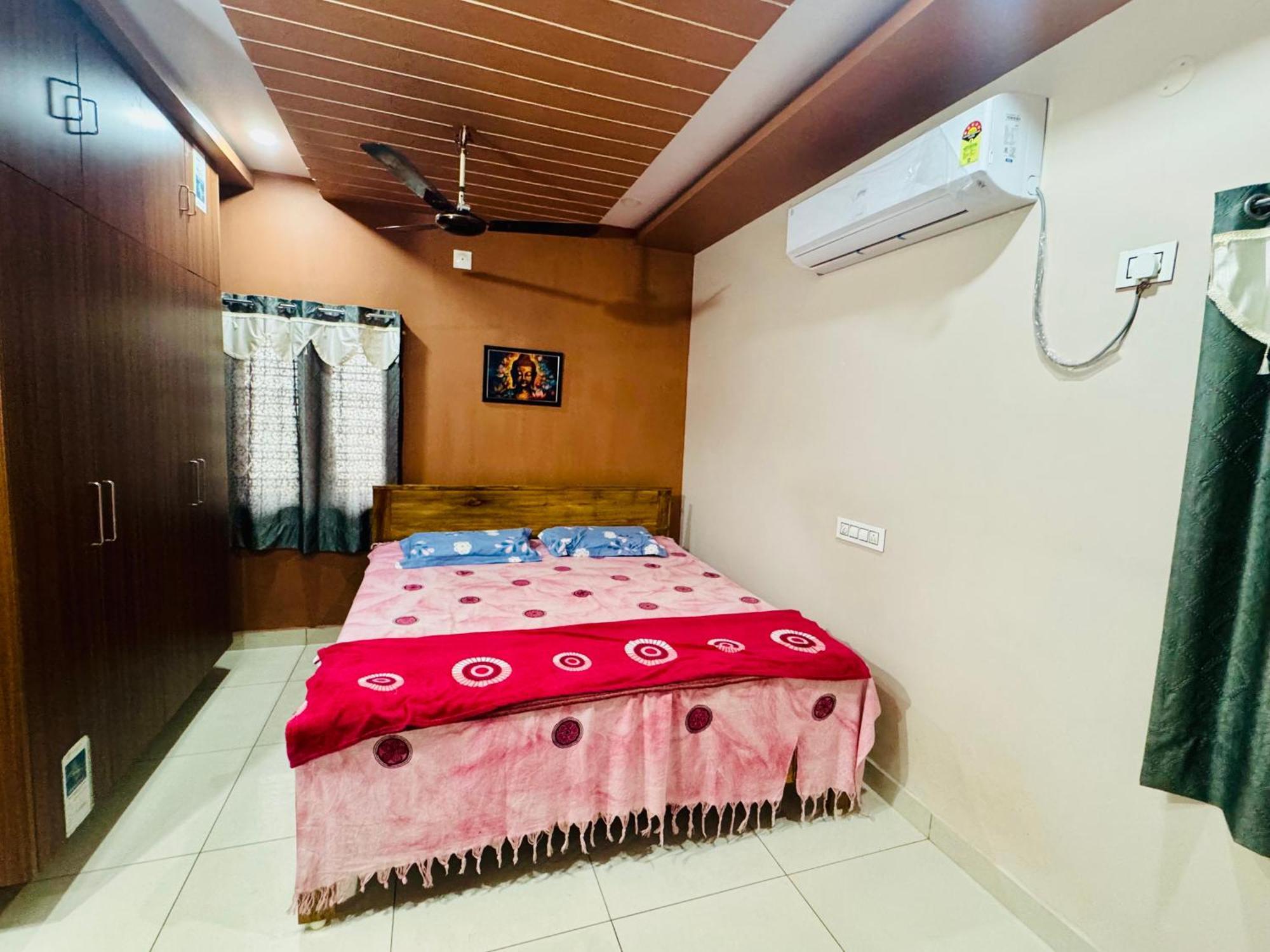 Sri Padha Vallabha Serenity Homestay Pithapuram Exterior photo
