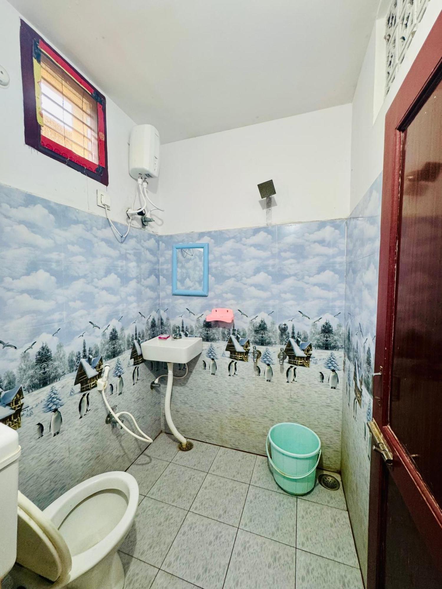 Sri Padha Vallabha Serenity Homestay Pithapuram Exterior photo
